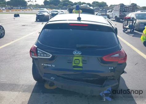 2017 Kia Forte Ex z USA, uszkodzony, nr VIN KNAFX5A8XH5724877